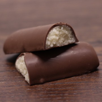 Марципановый батончик с нугой и молочным шоколадом Schluckwerder (75 г)