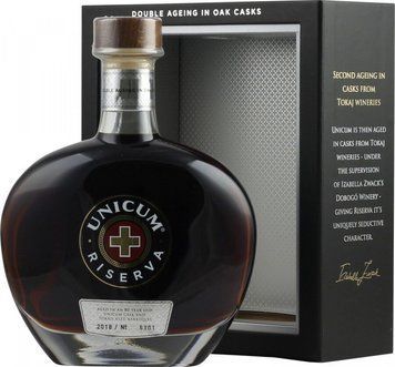 Ликер Unicum Zwack Riserva 0.7 л (BWT1194) 1200103 фото