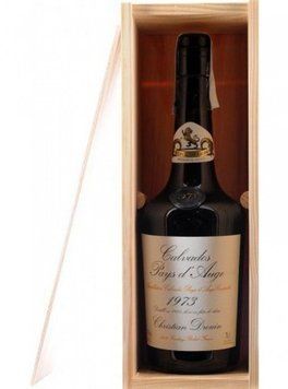 Кальвадос Calvados Coeur de Lion Pays d'Auge, wooden box, 1973 (0,7 л) 42% (BW9410) 440072 фото